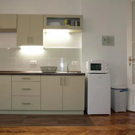Apartment Buda Trio *